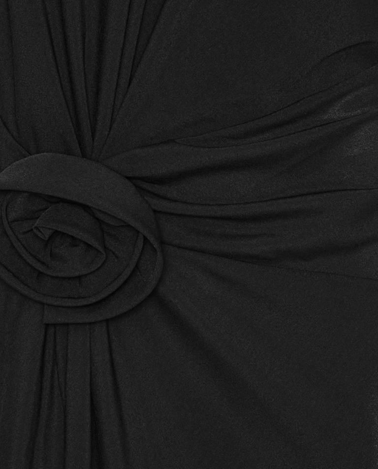 Czarna sukienka z rozcięciem - Image #4