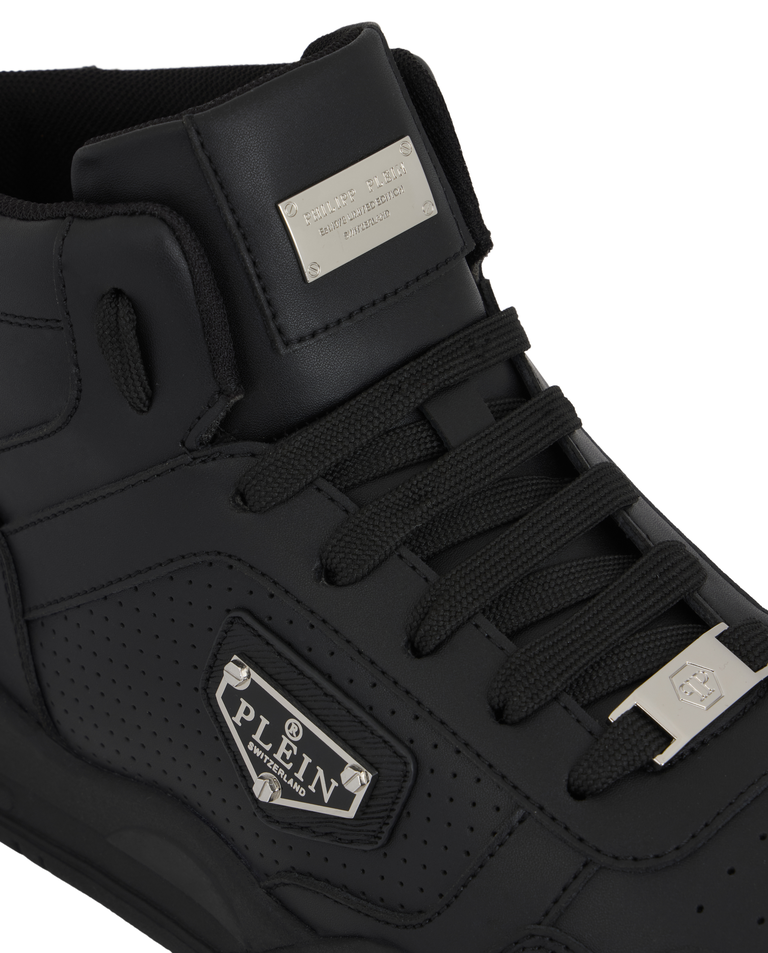 Czarne sneakersy za kostkę - Image #2