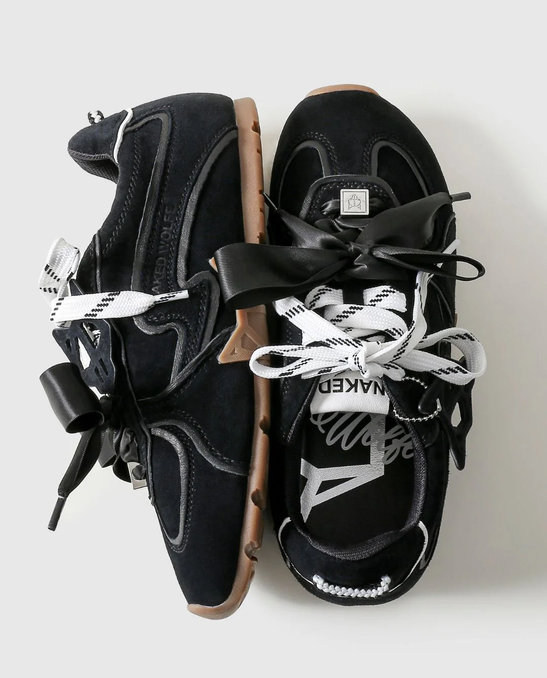 Zamszowe sneakersy Adored Black Suede - Image #4