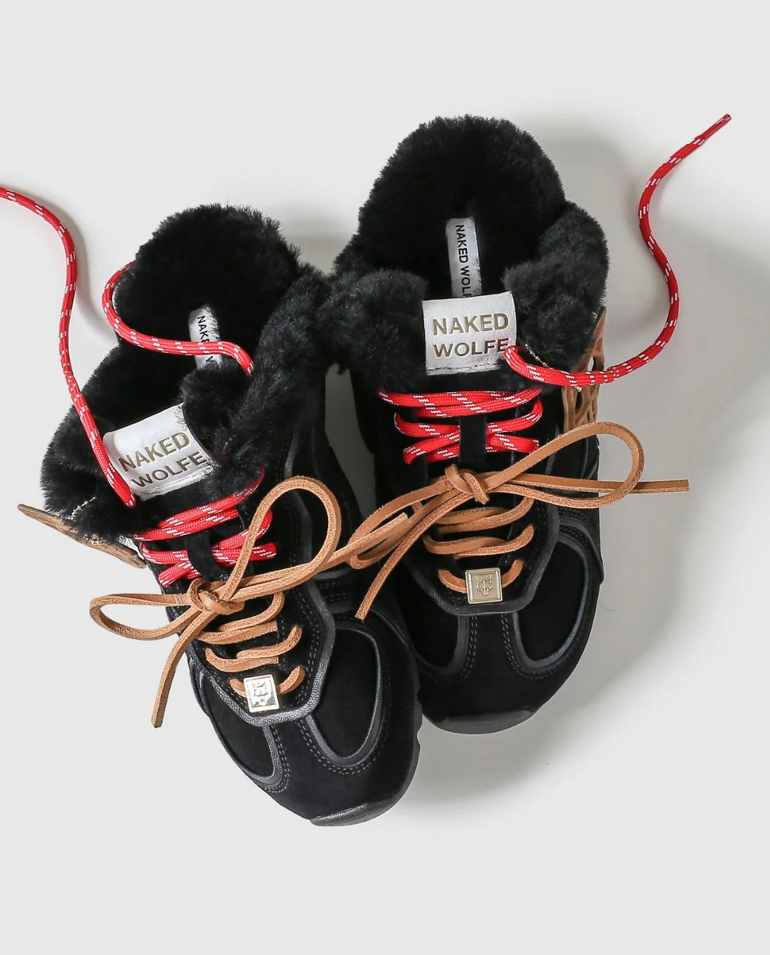 Zamszowe wsuwane sneakersy Adorn Black Suede - Image #4