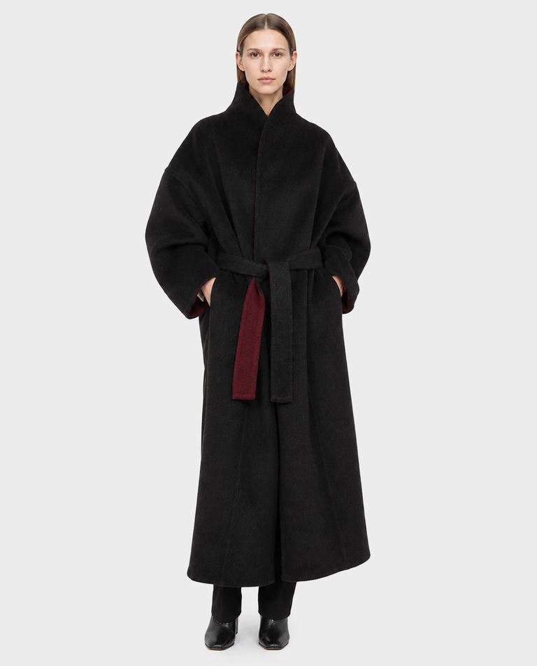 Długi wełniany płaszcz oversize