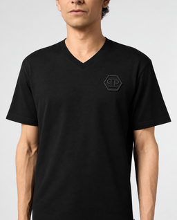 Czarny T-shirt z dekoltem V i haftowanym logo Hexagon - Image #3