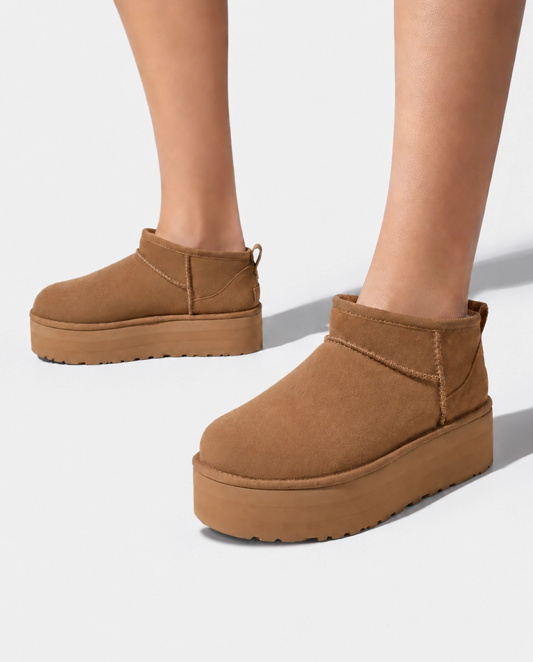 Karmelowe śniegowce Classic Ultra Mini Platform