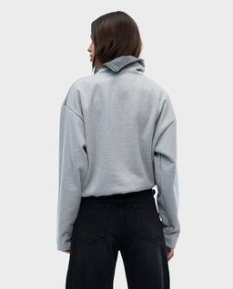 Szara bluza z wysokim kołnierzem Mila - Image #3