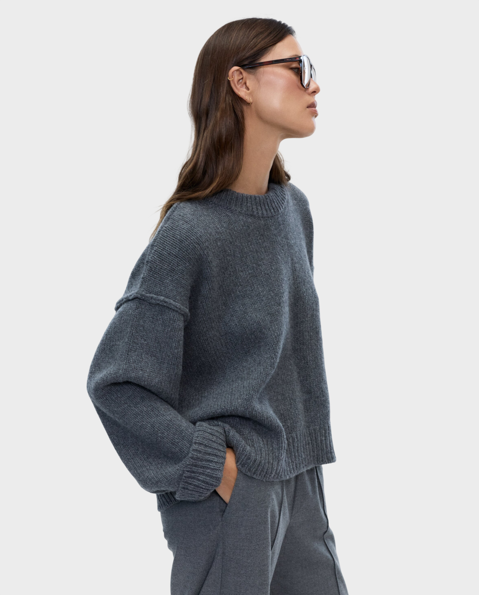 Szary wełniany sweter oversize Emma - Image #2