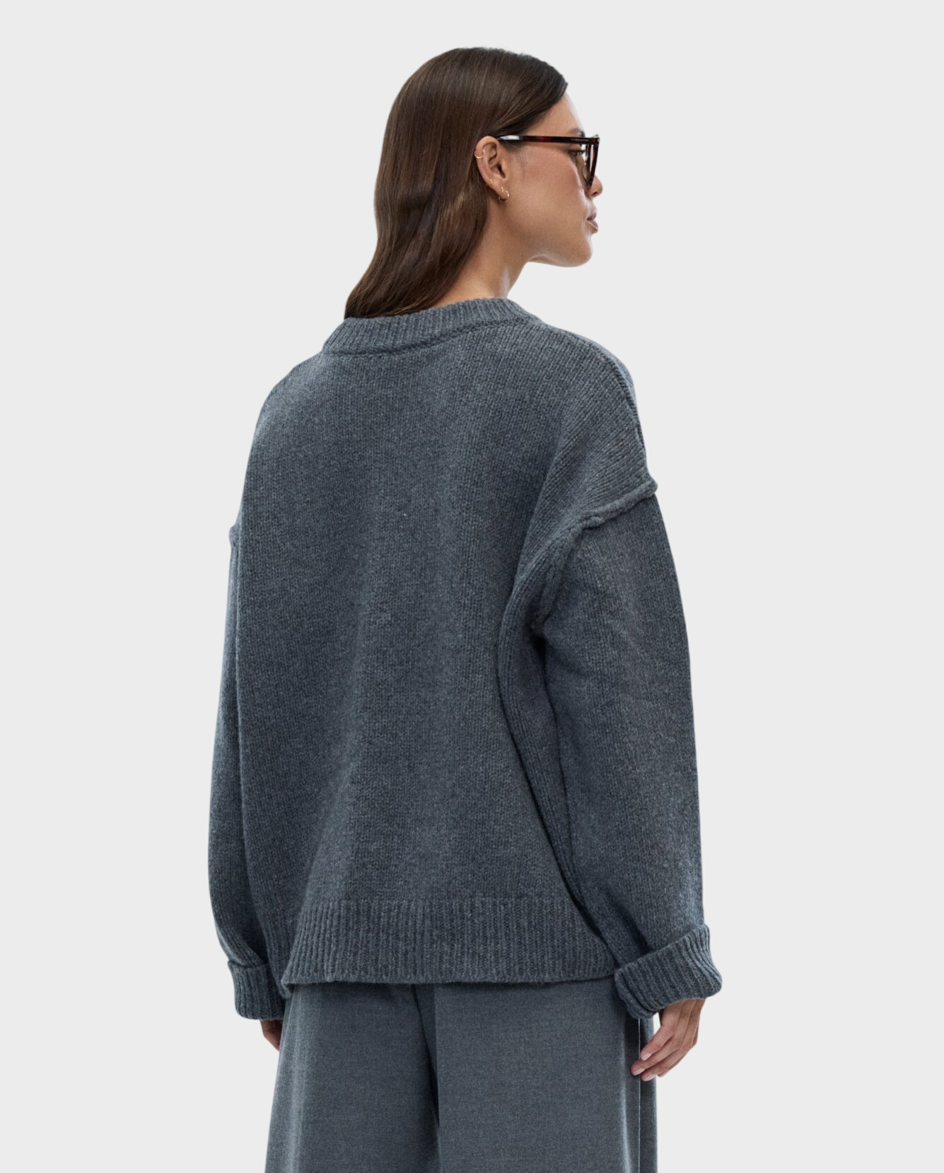 Szary wełniany sweter oversize Emma - Image #4