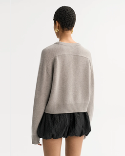 Kaszmirowy sweter crop z przeszyciami - Image #3