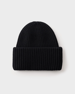 Czarna prążkowana czapka beanie - Image #0