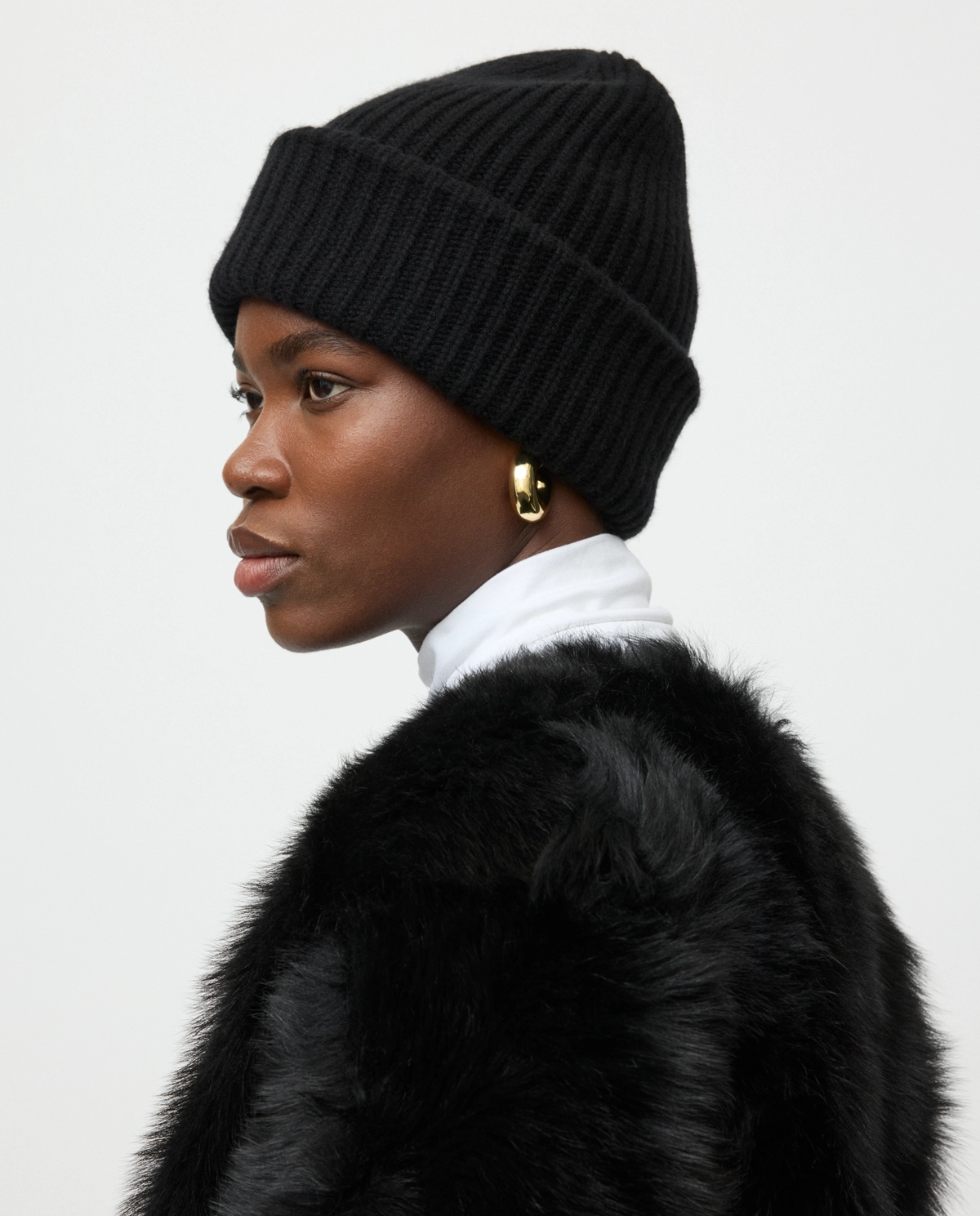 Czarna prążkowana czapka beanie - Image #2