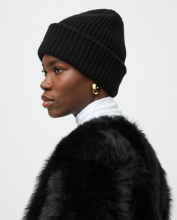 Czarna prążkowana czapka beanie - Image #2