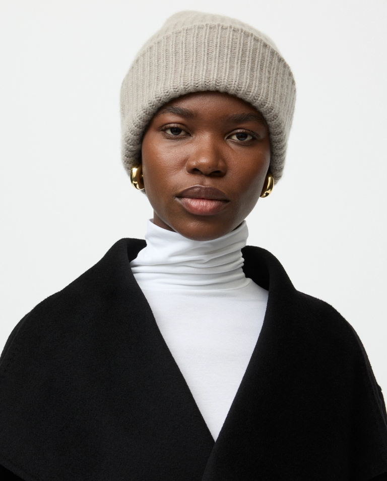 Kaszmirowa prążkowana czapka beanie
