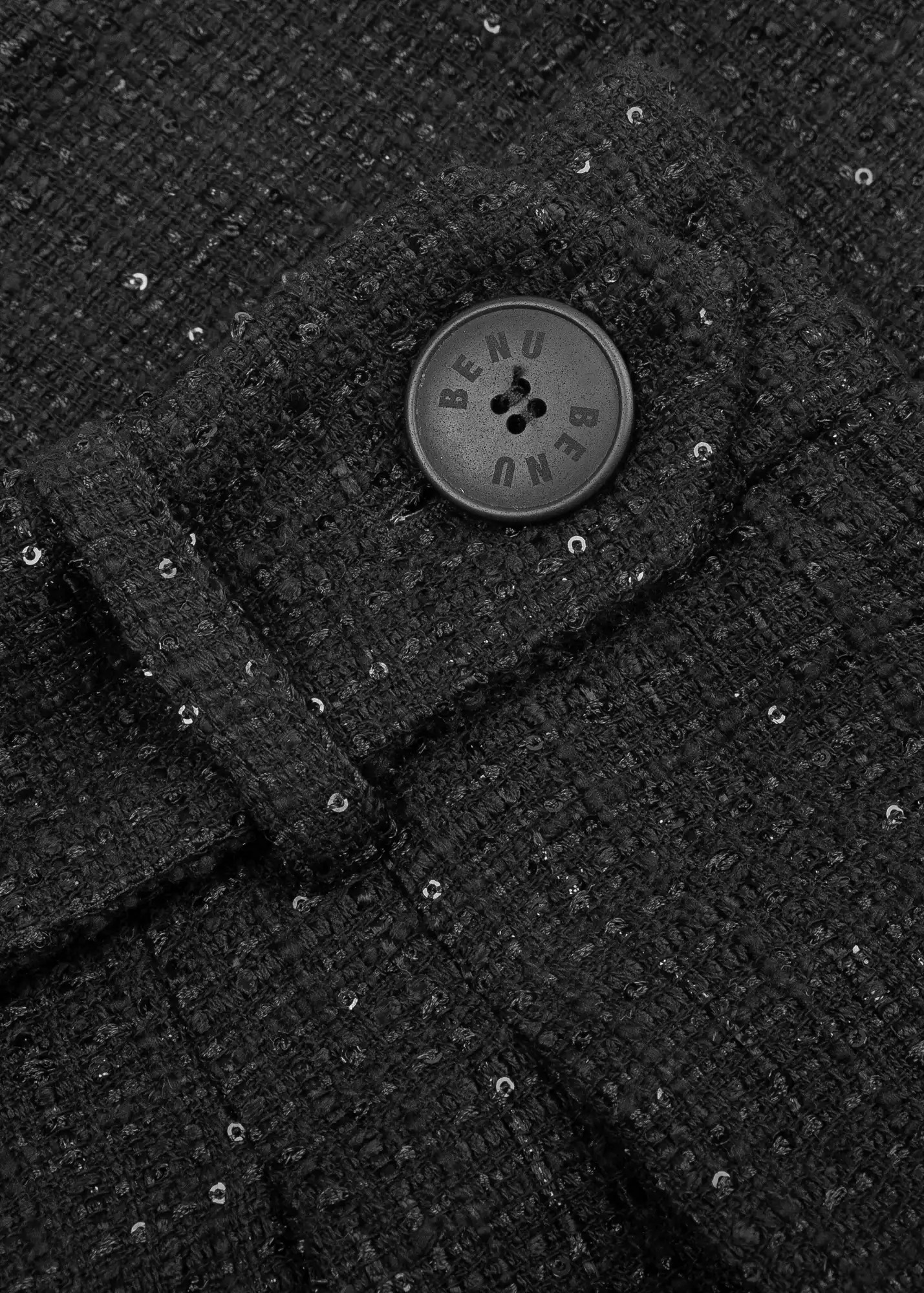 Czarne spodenki z tkaniny boucle - Image #5
