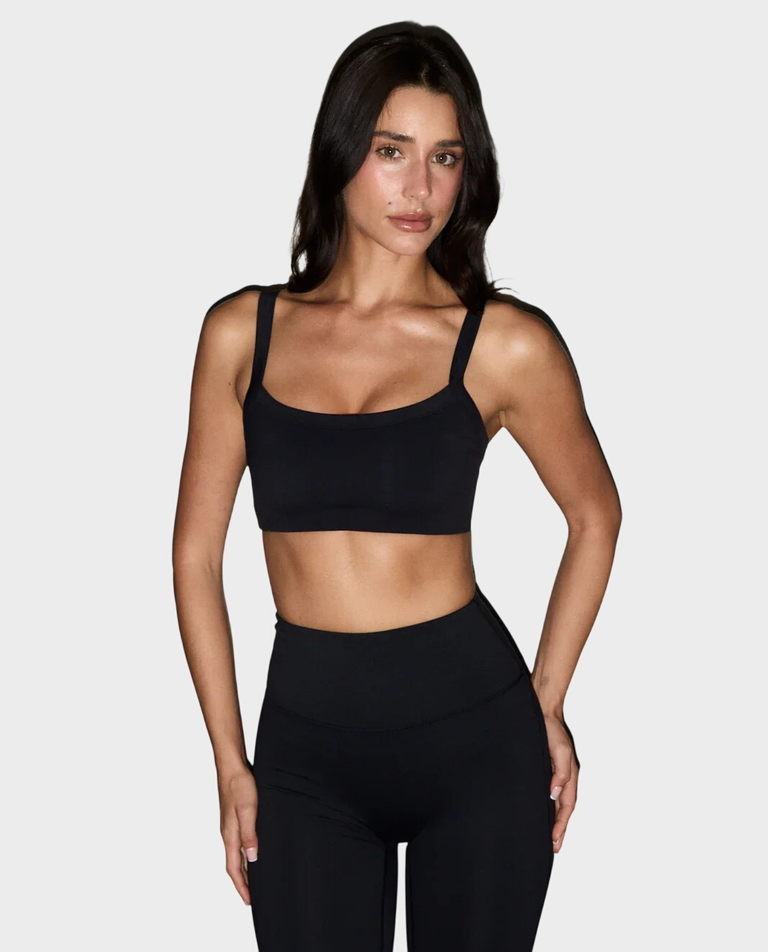 Czarny crop top AirFit