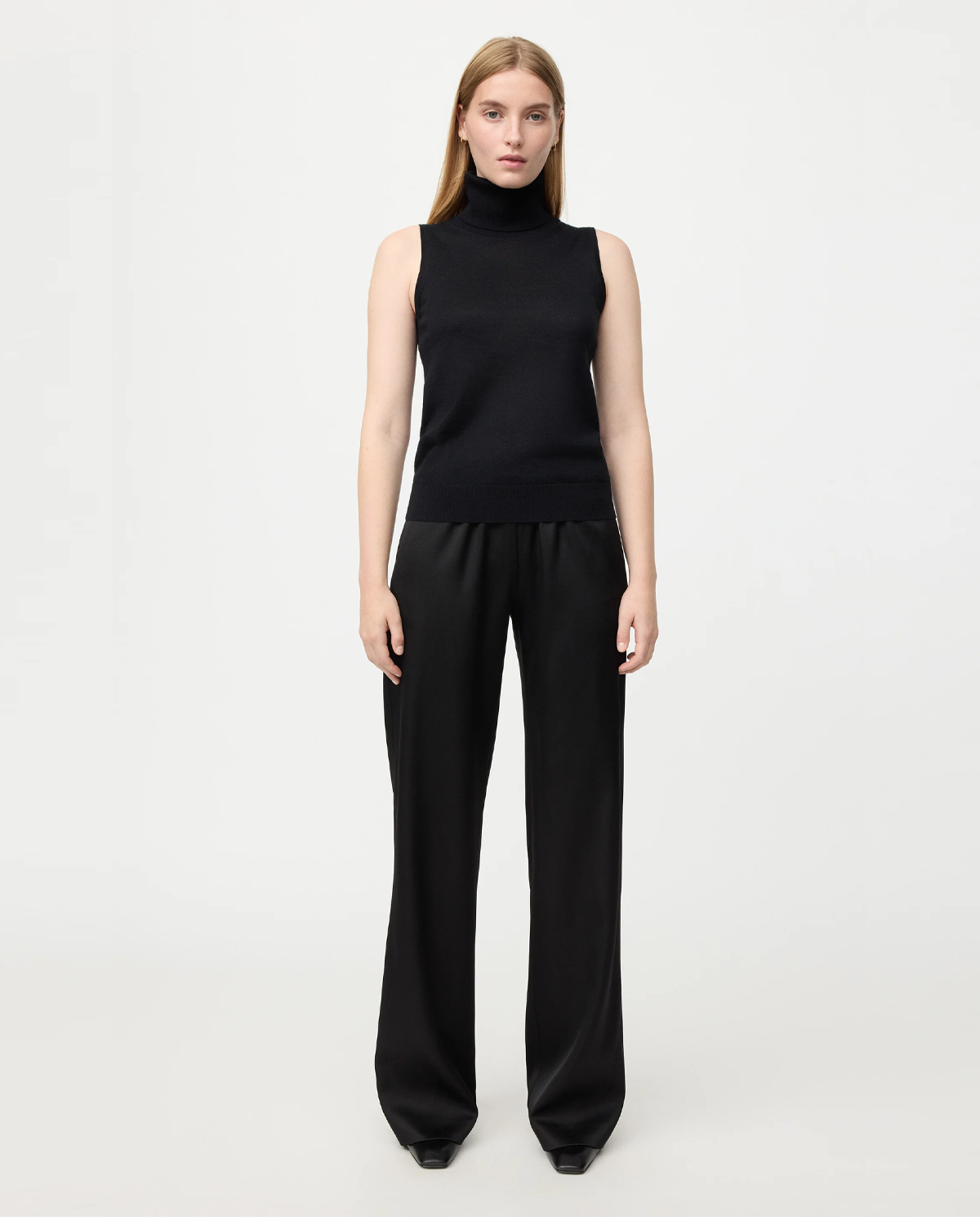 Czarne spodnie Regular Fit - Image #1